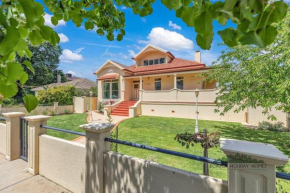 Llewoh on Crofton, Echuca